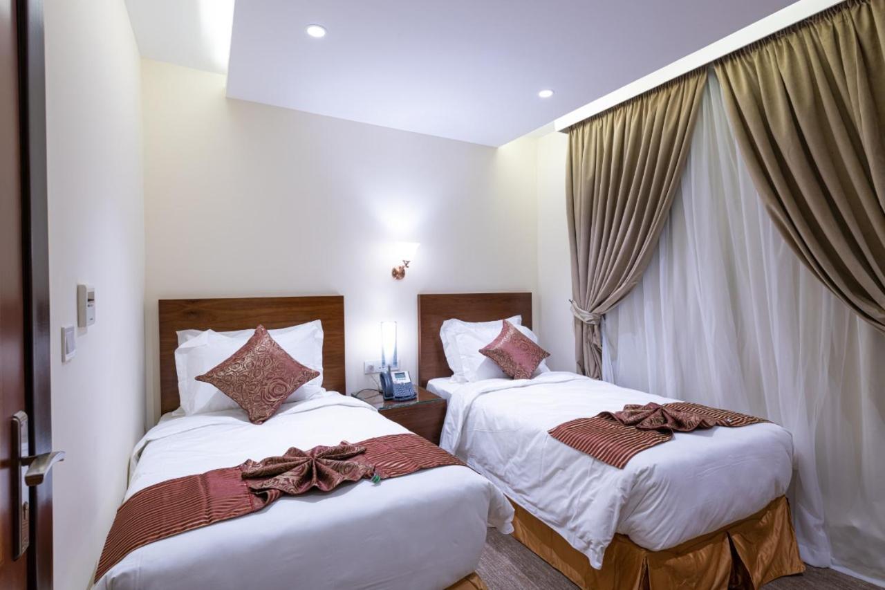 بلسم العائلة للوحدات السكنية المفروشة Family Balsam Furnished Units เจดดาห์ ภายนอก รูปภาพ